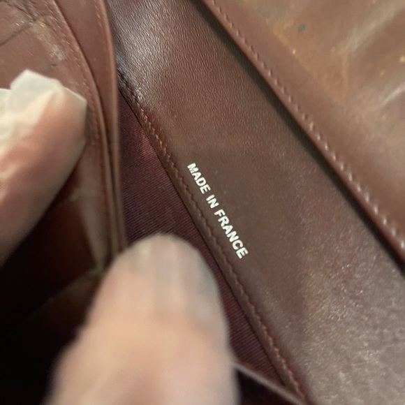 Chanel mirror bifold wallet on chain - Picture 7 of 15